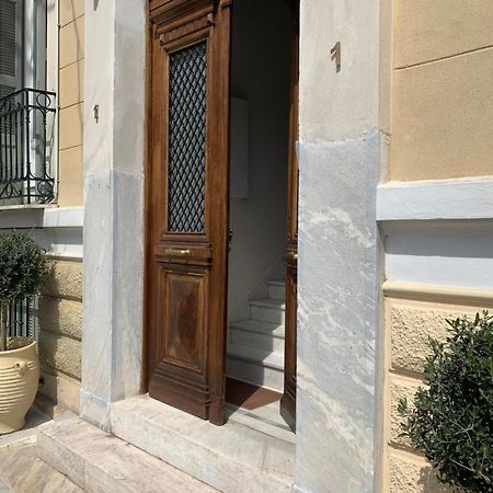 Appartement Neoclassical House In Plaka, Athènes Extérieur photo