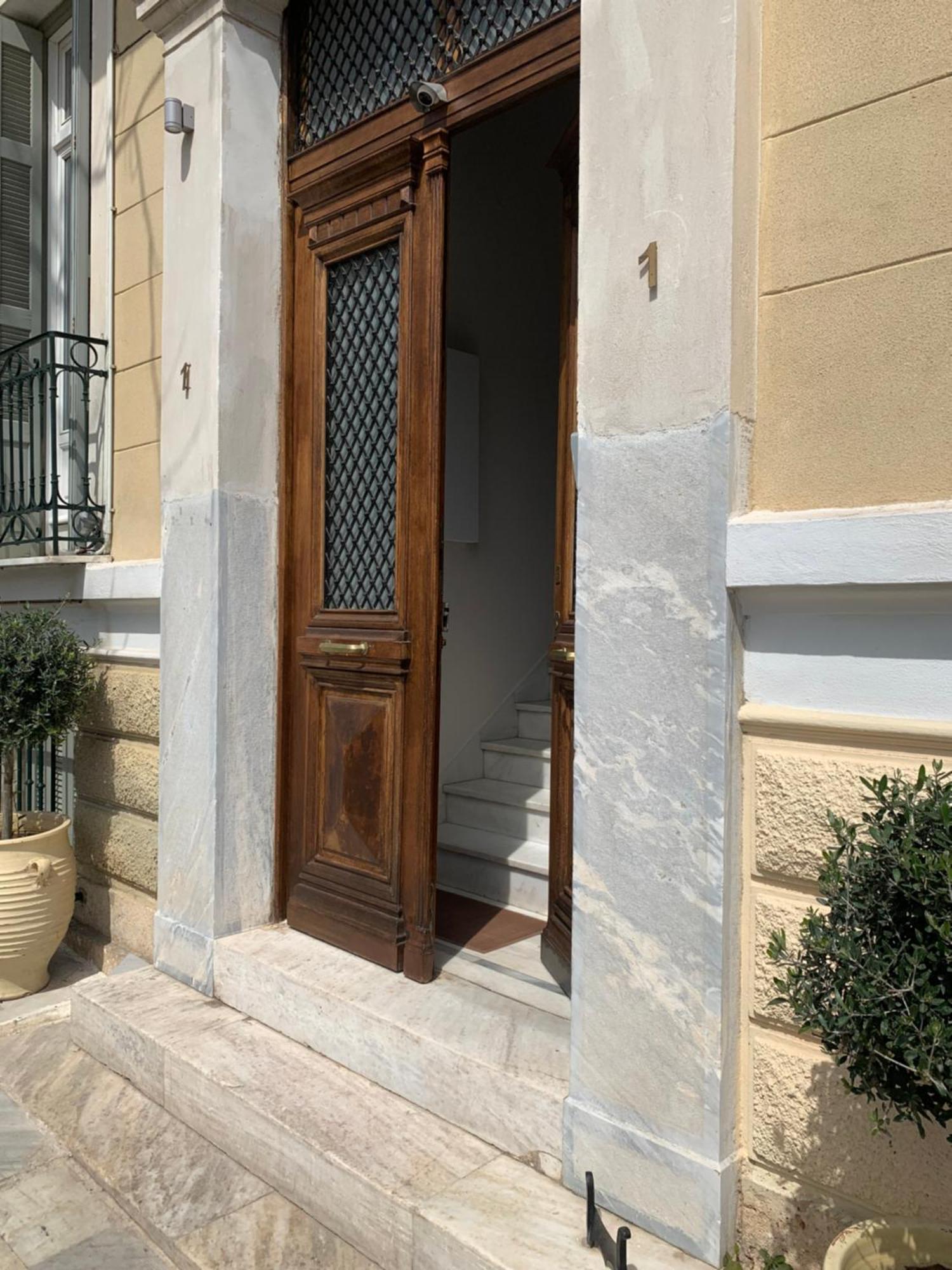 Appartement Neoclassical House In Plaka, Athènes Extérieur photo